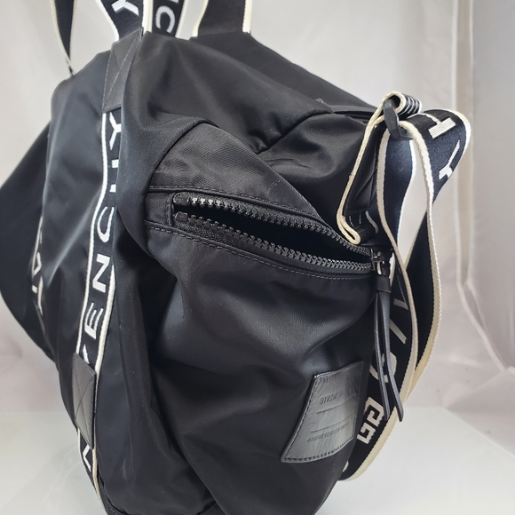 NWT$1385 Givenchy Black Gym Duffle Nylon Bag - Picture 15 of 16